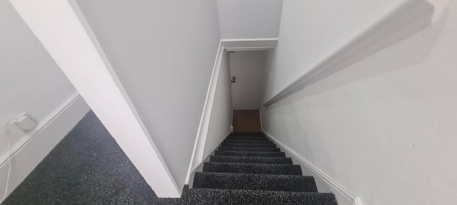 Westcliff-On-Sea Modern 2 Bedroom Apartment - Free Parking Southend-on-Sea Esterno foto