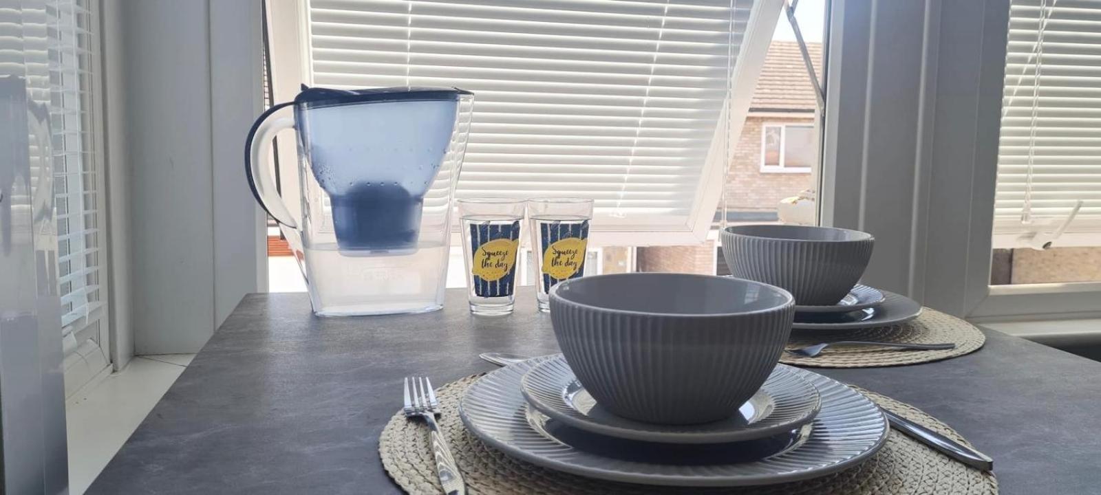 Westcliff-On-Sea Modern 2 Bedroom Apartment - Free Parking Southend-on-Sea Esterno foto